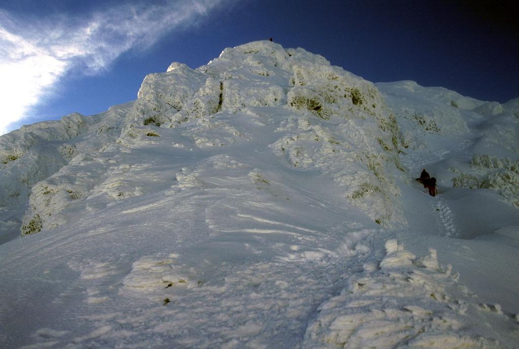 il Monte Penna visto dalla Forcella del Penna (28-1-2001)
