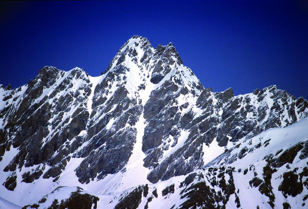 panorami dalla cima : Aiguille de Chambeyron (22-4-2001)