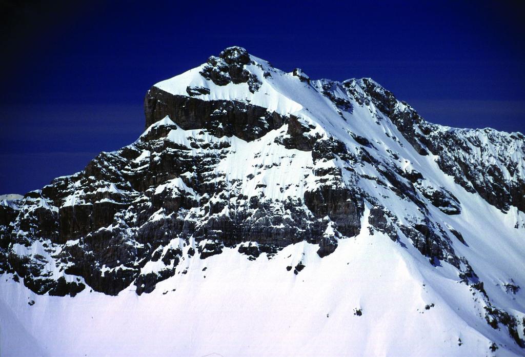panorami dalla cima : Rocca Blancia (22-4-2001)
