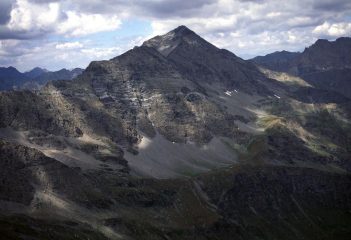 panorami dalla cima : il Monte Aiguillette (26-7-2003)