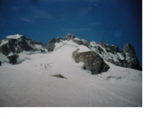 Da sx a dx la Meije orientale, centrale(Doigt de Dieu) e Gran Pic occidentale dal ghiacciaio di Tabuchet
