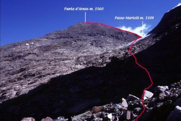 il tracciato della parte alta della via di salita alla Punta d'Arnas (5-9-2004)