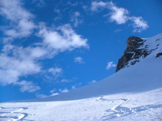 Pendii e nuvole al Monte Balur