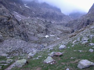 risalendo la parte alta del Vallon de la Gordolasque (21-5-2005)