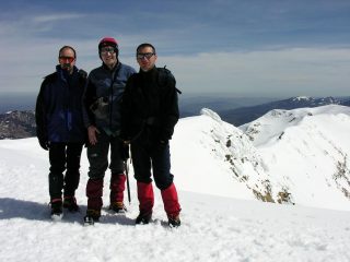 Franco, Stelvio e Alessio in vetta all'Alpe di Succiso (26-3-2006)