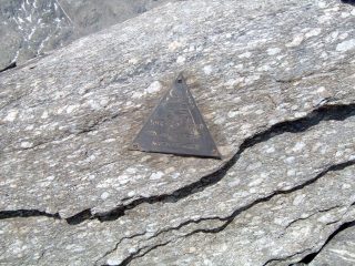 Triangolino di vetta del Cai di Rivarolo