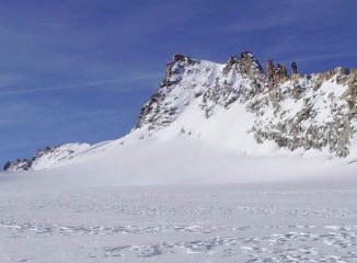La Becca vista dal ghiacciaio di Tsasset