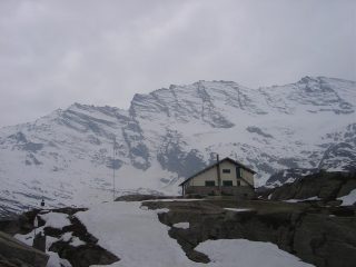 Rifugio Jervis 2250 m