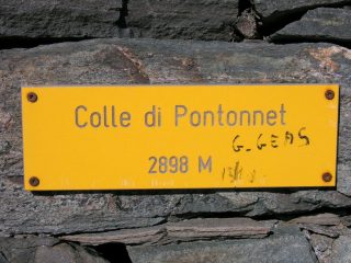 la targhetta segnaletica del Colle di Pontonnet (9-9-2007) 