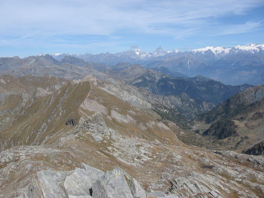 La cresta verso il Monte Facciabella, oggetto del percorso ad anello