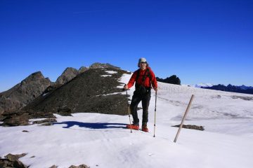 salendo verso la cima, su quel che rimane del piccolo ghiacciaio del Truc Blanc (7-10-2007)