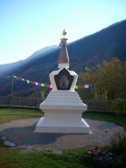 lo stupa del villaggio