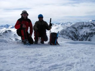 Stelvio e Davide in vetta al Monte Pelvo m. 2555 (autoscatto) (25-3-2008)