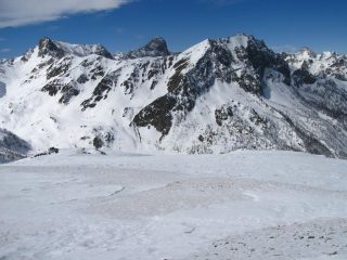 panorami osservati dalla cima del Monte Pelvo : dal Becco Grande (a sinistra) al Monte La Bianca (a destra) (25-3-2008)