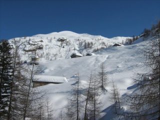 Alpe Sorbella e dietro il monte Bo' Valsesiano