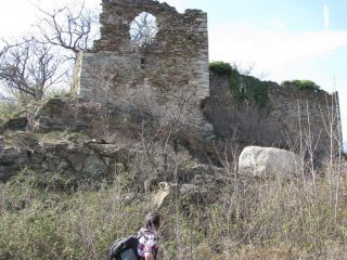 I ruderi del castello di Castruzzone