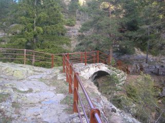 Il ponte sull' Orrido di Betenda.