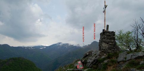 In cima al Monte Croce dell'Ubacco verso il Monte Tagliarè e l'Alpe di Rittana