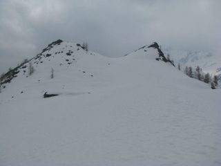 La Baita Fanton di sopra semisommersa dalla neve