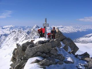 La vetta del Dammastock, 3.630 metri, la cima più alta della Svizzera centrale.