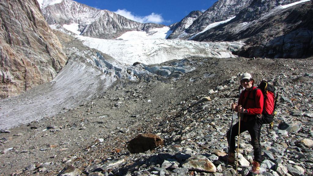 Stelvio sulla morena del ghiacciaio di Trelatete (5-9-2009)