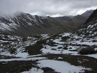il vallone seguito in salita visto dal Passo della Longia (20-9-2009)