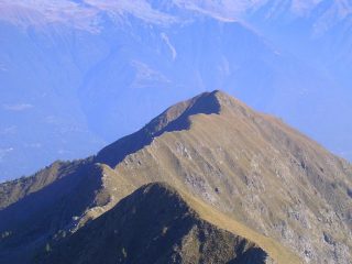 Il pizzo Meriggio visto dalla cima del Monte Campaggio