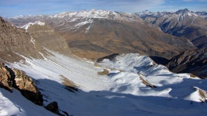 panorami dalla cima : il vallone di salita e il Col de Vars (21-11-2009)