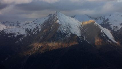 la Tete de Vallon Claus da quota 2400 m. lingo il sentiero per il Ref. de Chambeyron (22-11-2009)