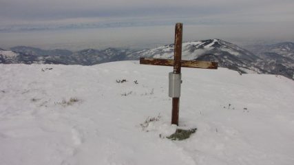 la vetta del Monte Baussetti e la croce (16-1-2010)