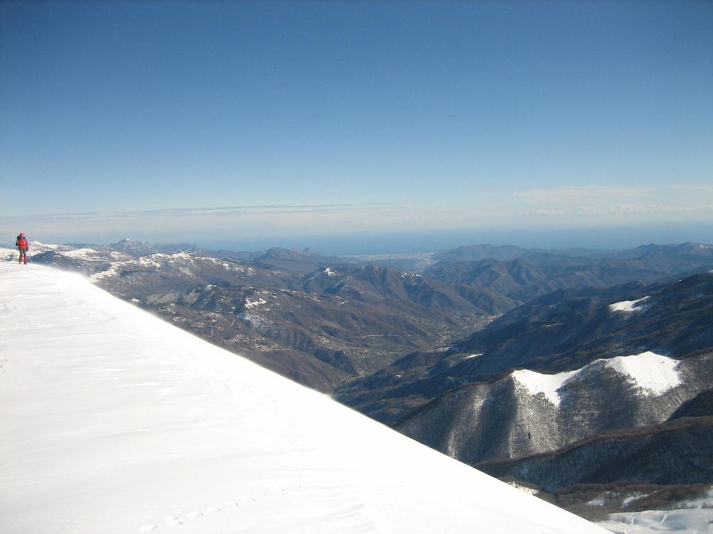 Albenga e la valle Arroscia, con Pieve di Teco.