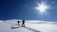 alcuni scialpinisti lungo il versante NO della Testa di Cervetto (6-3-2010)