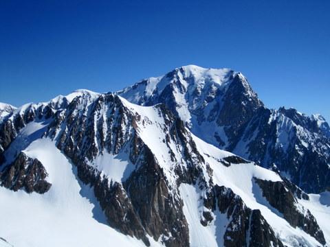 Panorama inconsueto sul Bianco e sulla Trelatète