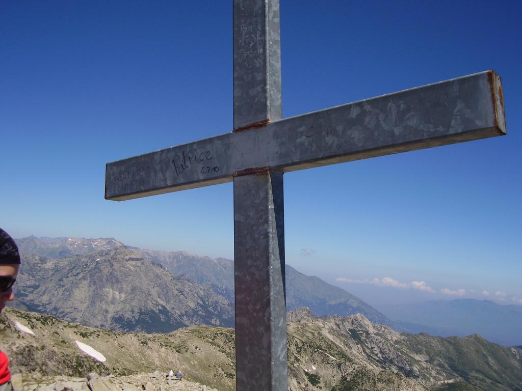 La croce in punta al Monte Renoso
