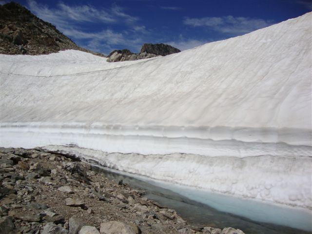 Muro di neve al Lagarot