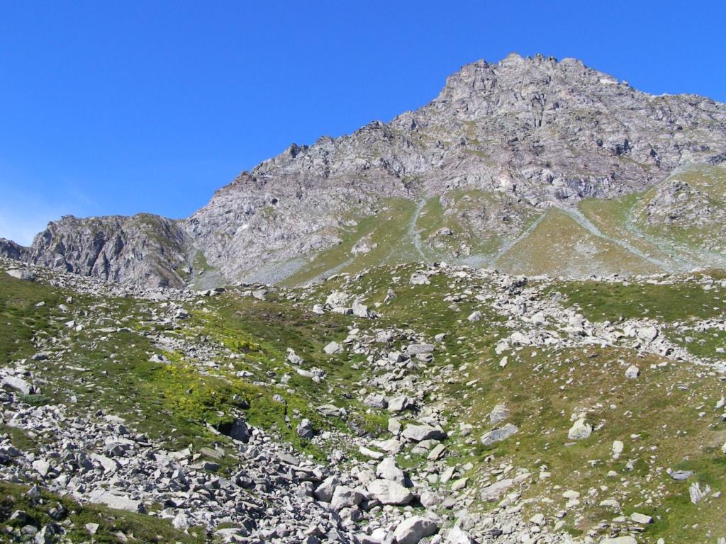 Monte Manzol e il canale alla sinistra