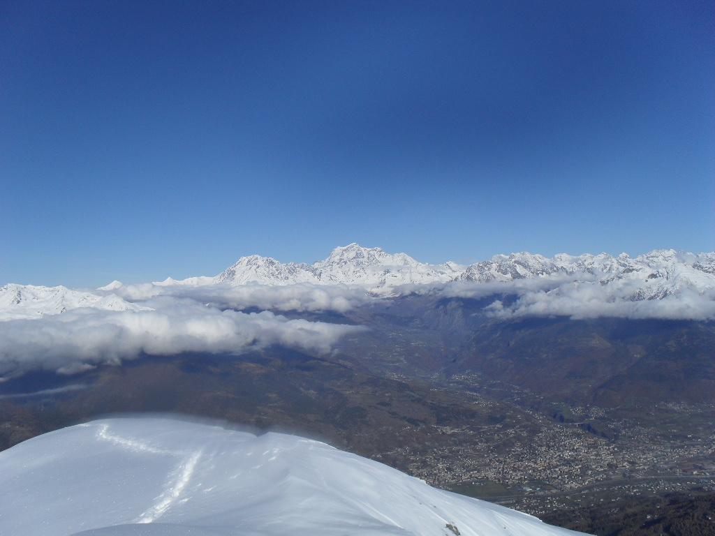 panorama su Aosta ed il Grand  Combin