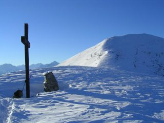L'Alpe di Rittana vista dalla croce del colletto