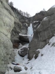 la bella cascata di ghiaccio di Rovenaud