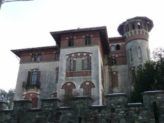 Castello a Croce Serra