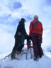 In cima: le scialpiniste svizzere