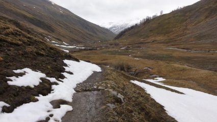la prima parte della Val Fourane senza neve (25-4-2011)