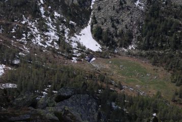 L’alpeggio-bivacco Promoud, sull’Alta Via 2