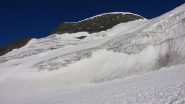 le ripide rampe gliaciali e il Dome de l'Arpont, da quota 3180 m. del Glacier de l'Arpont (3-7-2011)