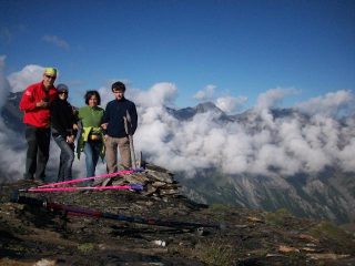 Foto di gruppo in vetta al Monte Appenna