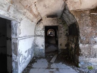 06 - dentro al forte