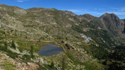 Lago del Colle di Sant'Anna e Santuario