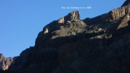 visuale ravvicinata e prime luci del giorno sul Brec de Chambeyron (9-10-2011)
