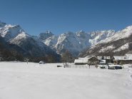 Il piano dell'Albone a quota 1400 m e l'intero arco delle Alpi Graie 