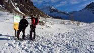 Davide e Claudio in un momento di pausa a quota 2100 m. (1-1-2012)